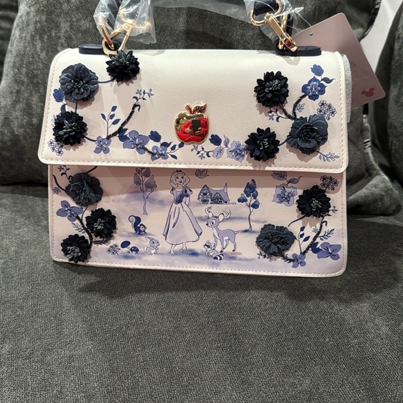 SNOW WHITE AND THE SEVEN DWARFS TONAL FLORAL CROSSBODY - Picture 5 of 5